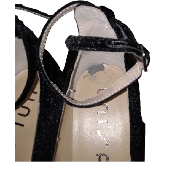 Unisa Block Heel Black Vegan Suede Leather Ankle Strap Closed Toe Heels S 7.5 M - Picture 6 of 8